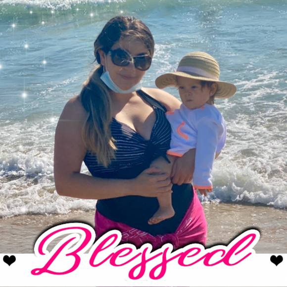 Meet your Posher, Elizabeth - Picture 1 of 1